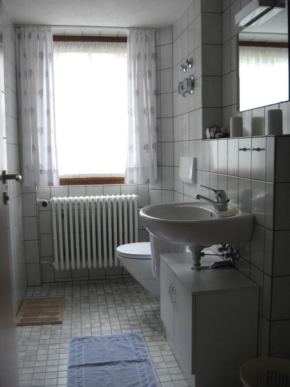 ホテル Gaestehaus Faller フェルトベルク 部屋 写真