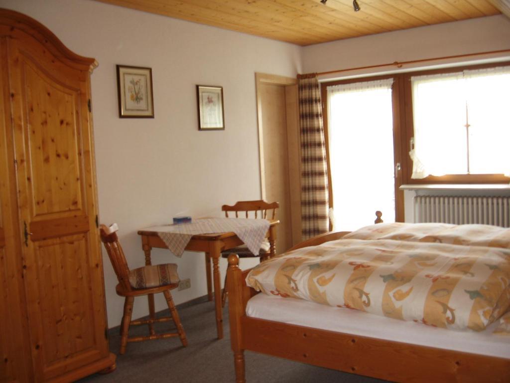 ホテル Gaestehaus Faller フェルトベルク エクステリア 写真